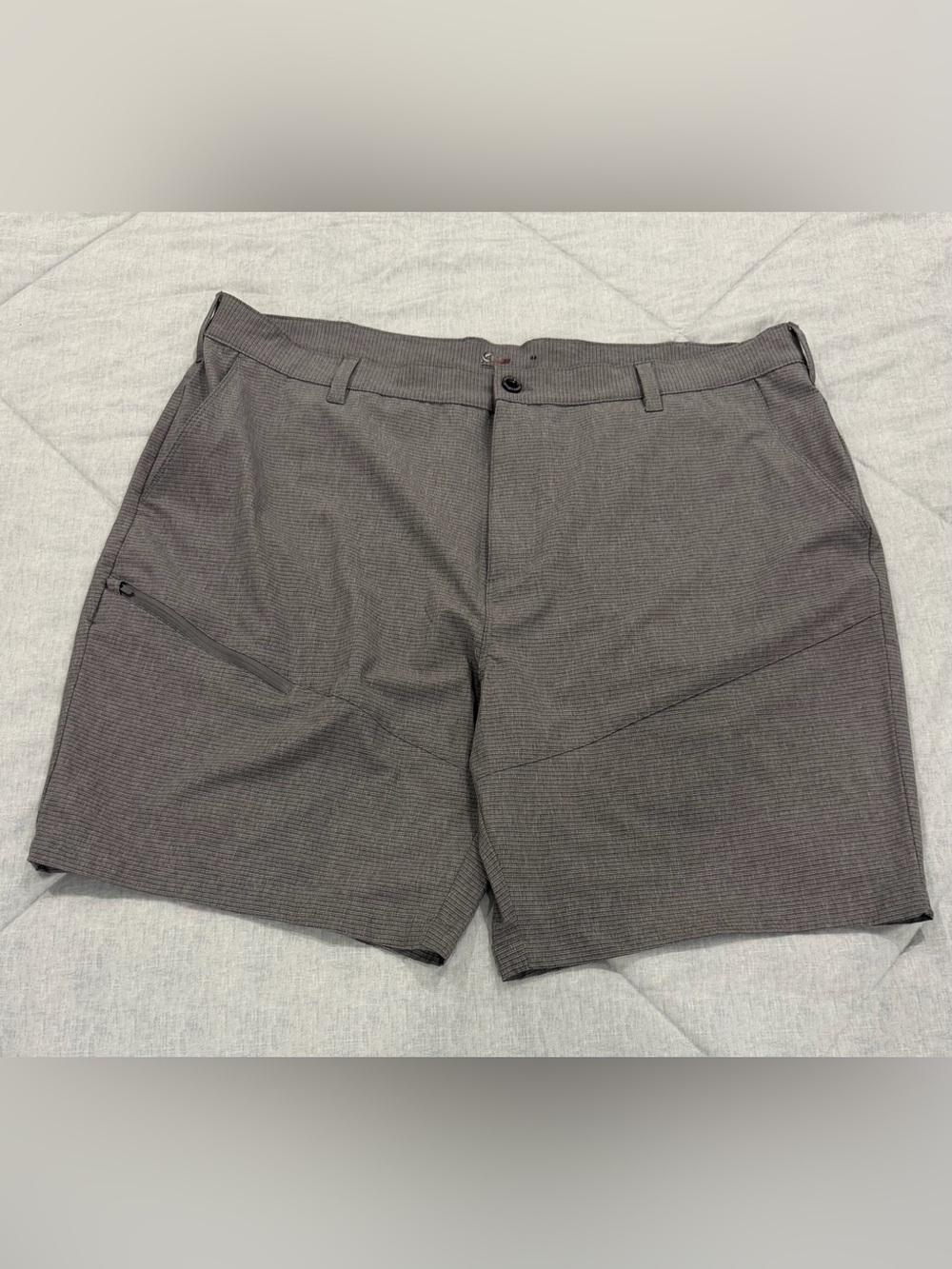 World Wide Sportsman Men's Gray Performance Shorts